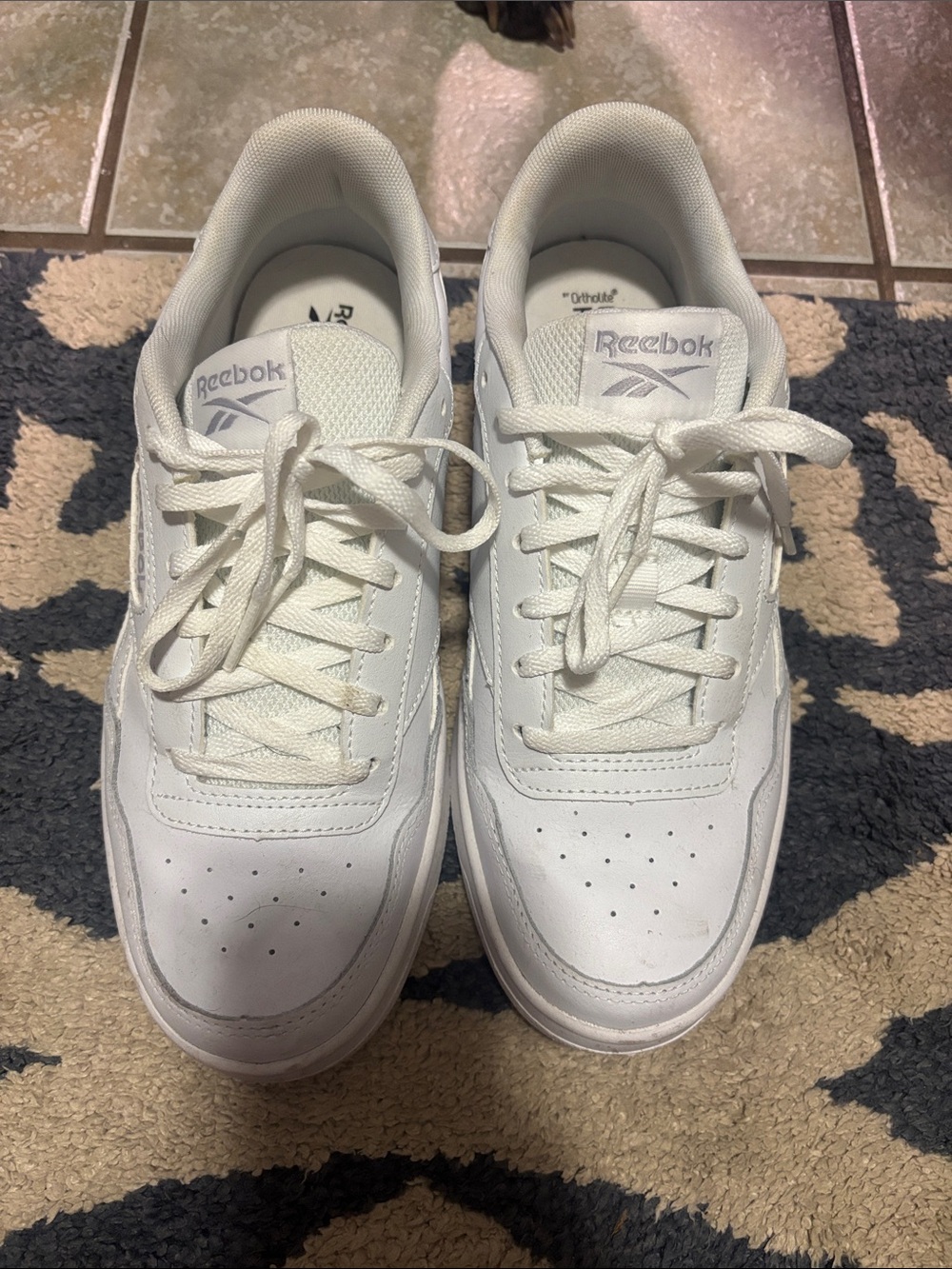 Reebok women’s  White Low-Top Leather Sneakers